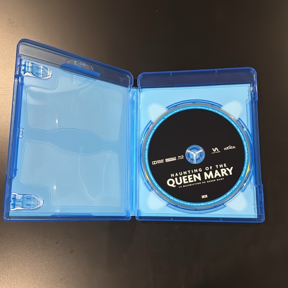 Haunting of the Queen Mary - Blu-ray - Picture 3 of 4